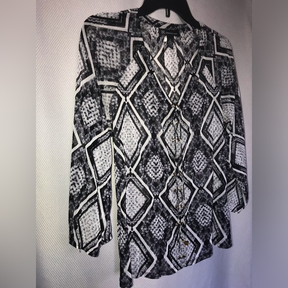 INC black & white women’s Tunic. - Picture 4 of 6